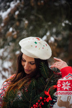 Učitajte sliku u preglednik galerije, Zimska jednobojna beretka sa vezom po želji - La Mary fashion