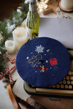 Učitajte sliku u preglednik galerije, Jednobojne beretke sa vezom - winter magic -lamaryfashion