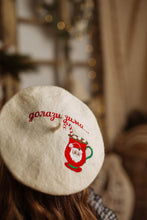 Učitajte sliku u preglednik galerije, Jednobojne beretke sa vezom - winter magic -lamaryfashion