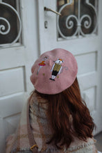 Učitajte sliku u preglednik galerije, Jednobojne beretke sa vezom - winter magic -lamaryfashion