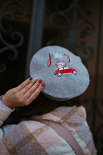 Učitajte sliku u preglednik galerije, Jednobojne beretke sa vezom - winter magic -lamaryfashion