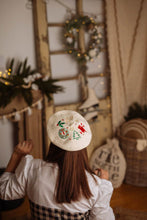 Učitajte sliku u preglednik galerije, Jednobojne beretke sa vezom - winter magic -lamaryfashion