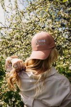 Učitajte sliku u preglednik galerije, Prugasta košulja - Savršen izbor za vaš stil!