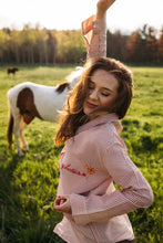 Učitajte sliku u preglednik galerije, Prugasta košulja sa vezom po želji — La Mary Fashion
