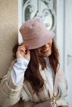 Učitajte sliku u preglednik galerije, BUCKET HAT - winter - lamaryfashion
