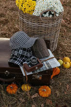 Učitajte sliku u preglednik galerije, KAČKETI - winter - lamaryfashion
